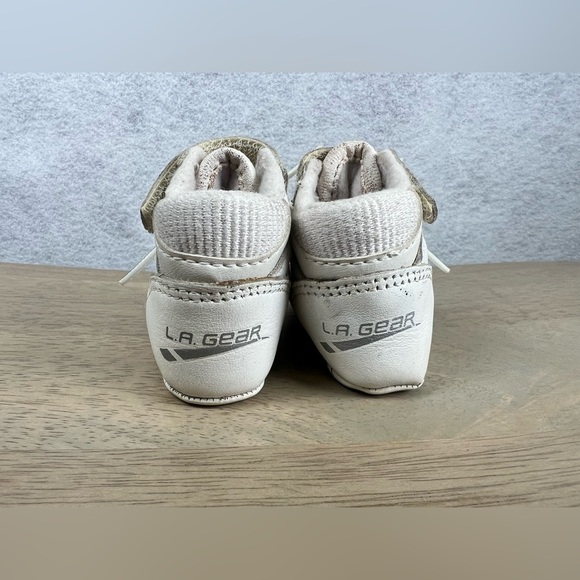 Vintage 90’s LA Gear White Silver Infant‎ Sneakers Size 1 Soft Bottom Crib Shoes - Picture 5 of 7